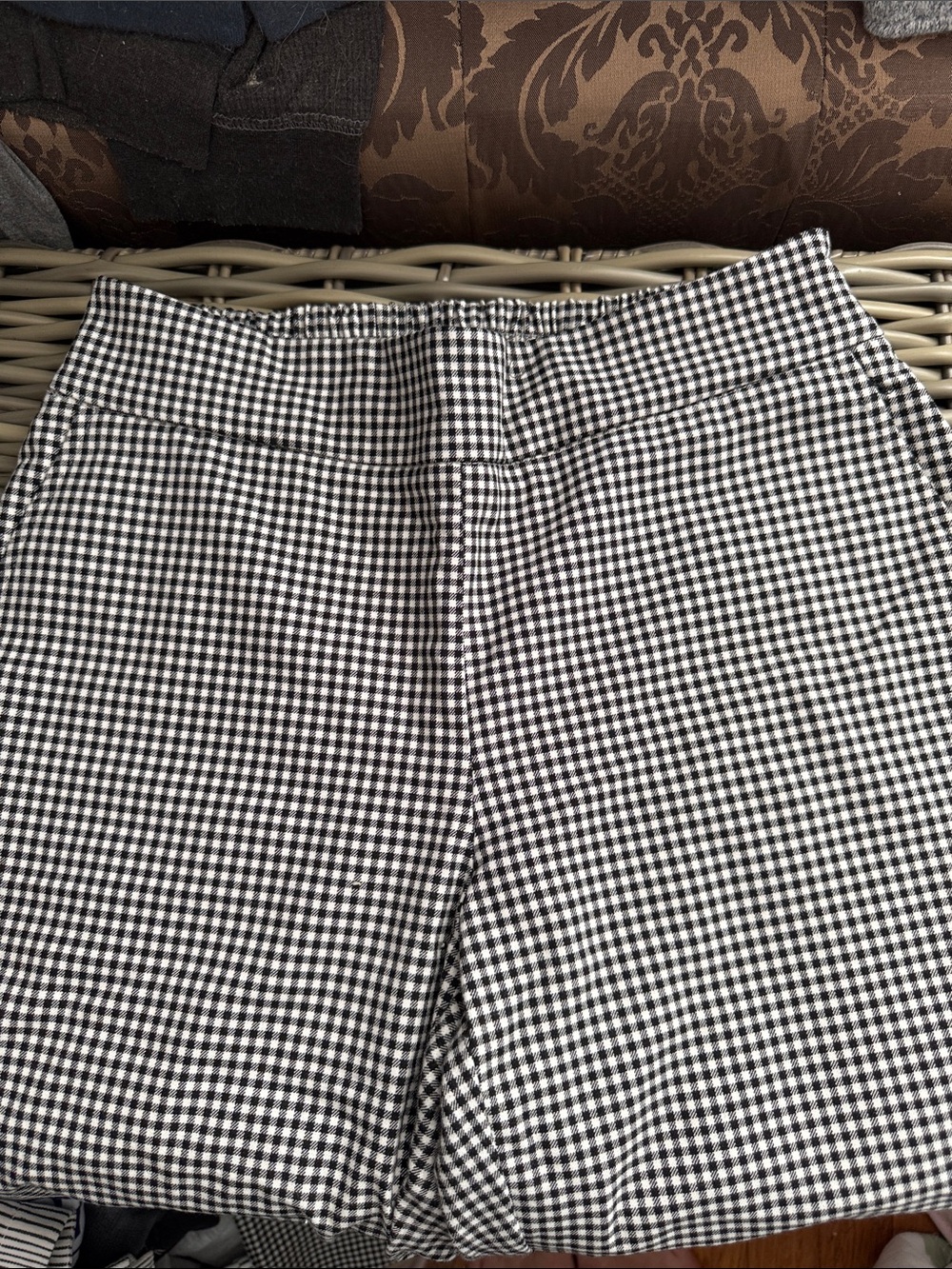 Womens Black and White Checkered capri check pant